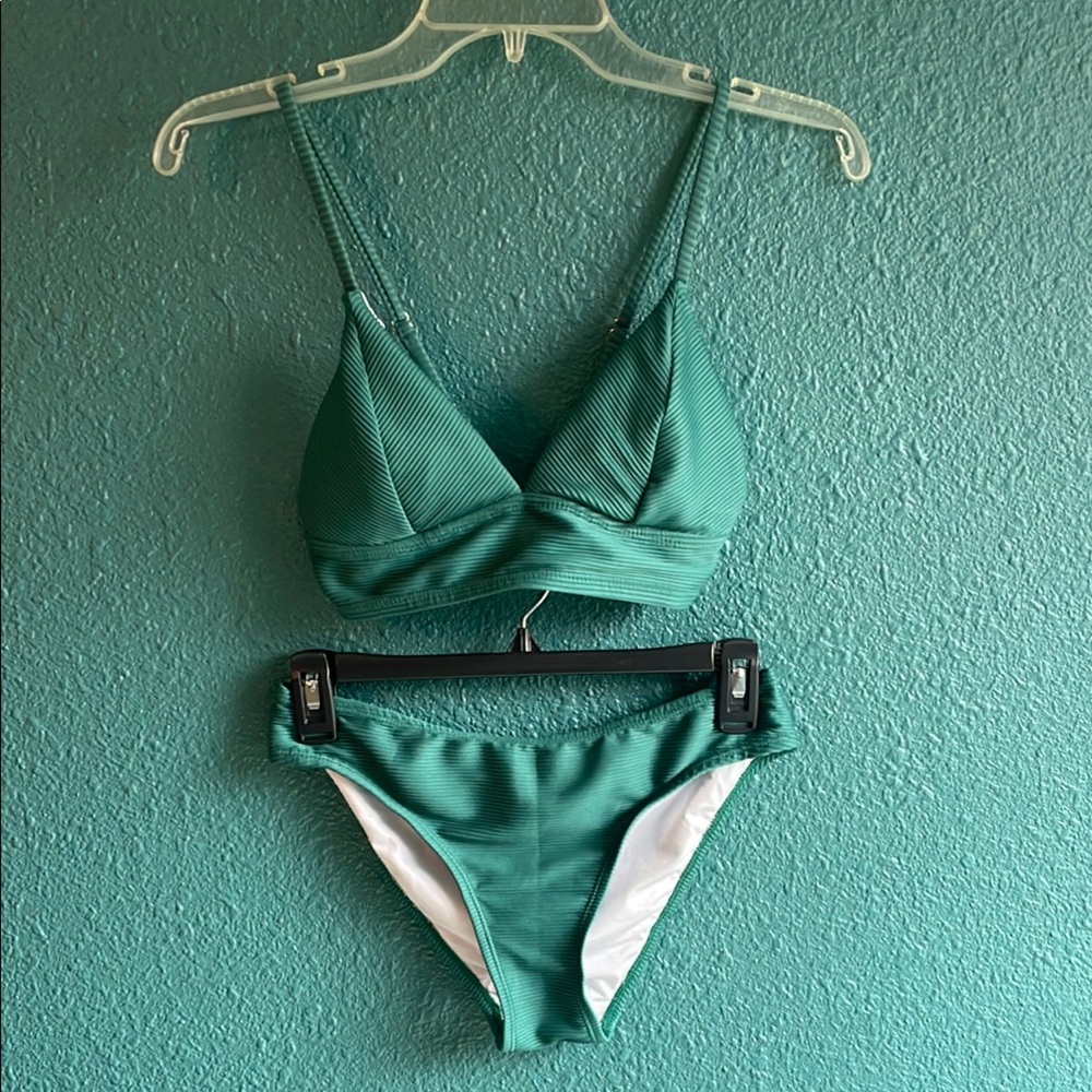 Women's Green Textured Bikini Set